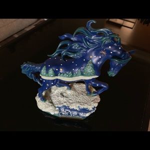 Trail of Painted Ponies 2018 White Christmas